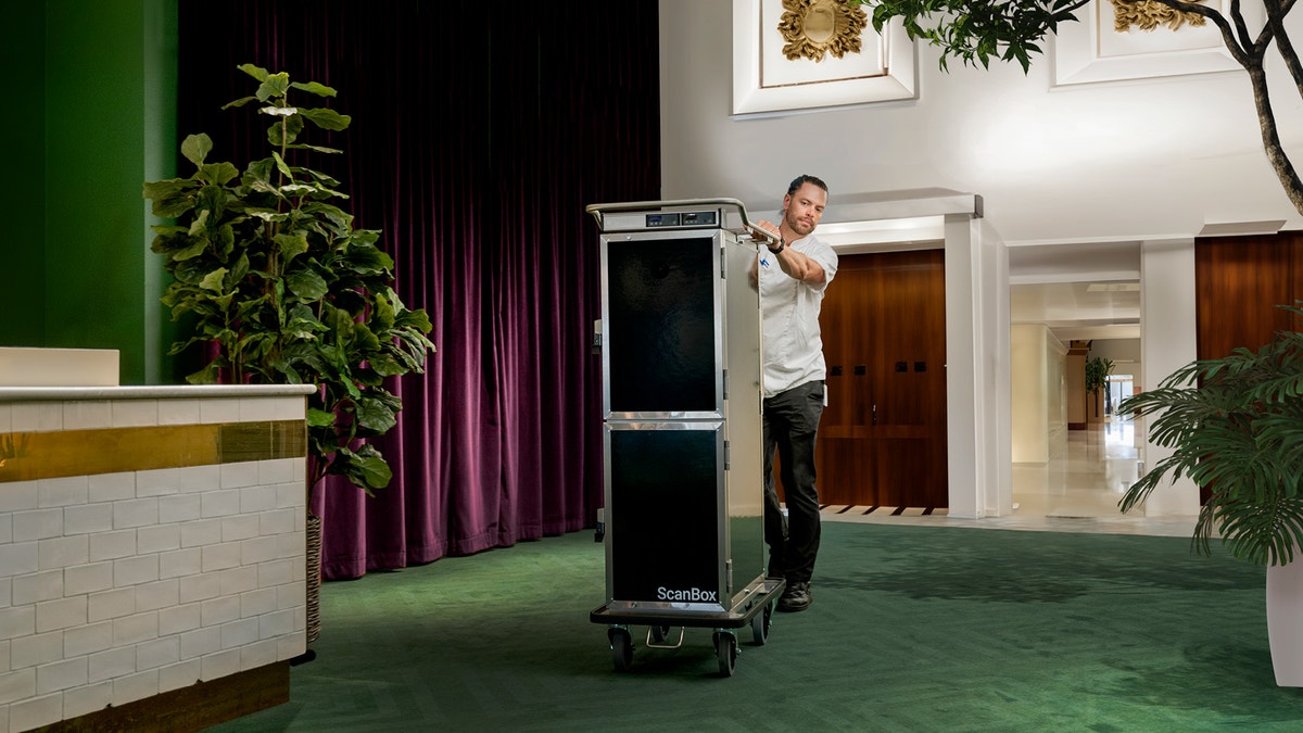 Banquet Cabinets & Food Transport Solutions for Hotels & Resorts | ScanBox